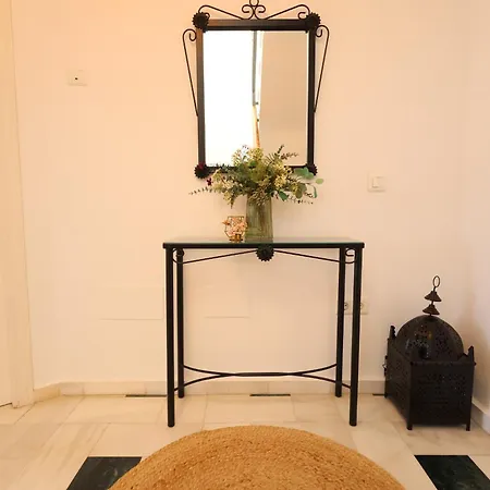 Ae7 - Townhouse For 5 With Private Garage And Year-round Pool - Terrace And Ac Fuengirola