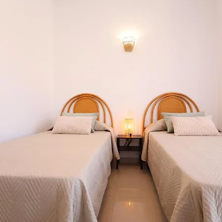 Ae7 - Townhouse For 5 With Private Garage And Year-round Pool - Terrace And Ac Appartement *
