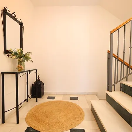 Ae7 - Townhouse For 5 With Private Garage And Year-round Pool - Terrace And Ac *